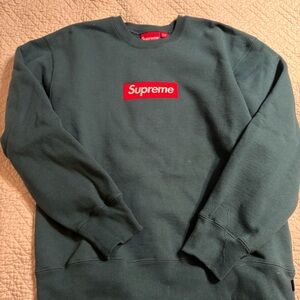Supreme Men's Dark Green Crewneck Sweater
